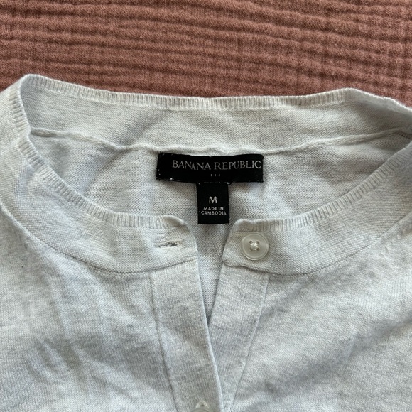 Gray Banana Republic Sweater - Picture 3 of 3